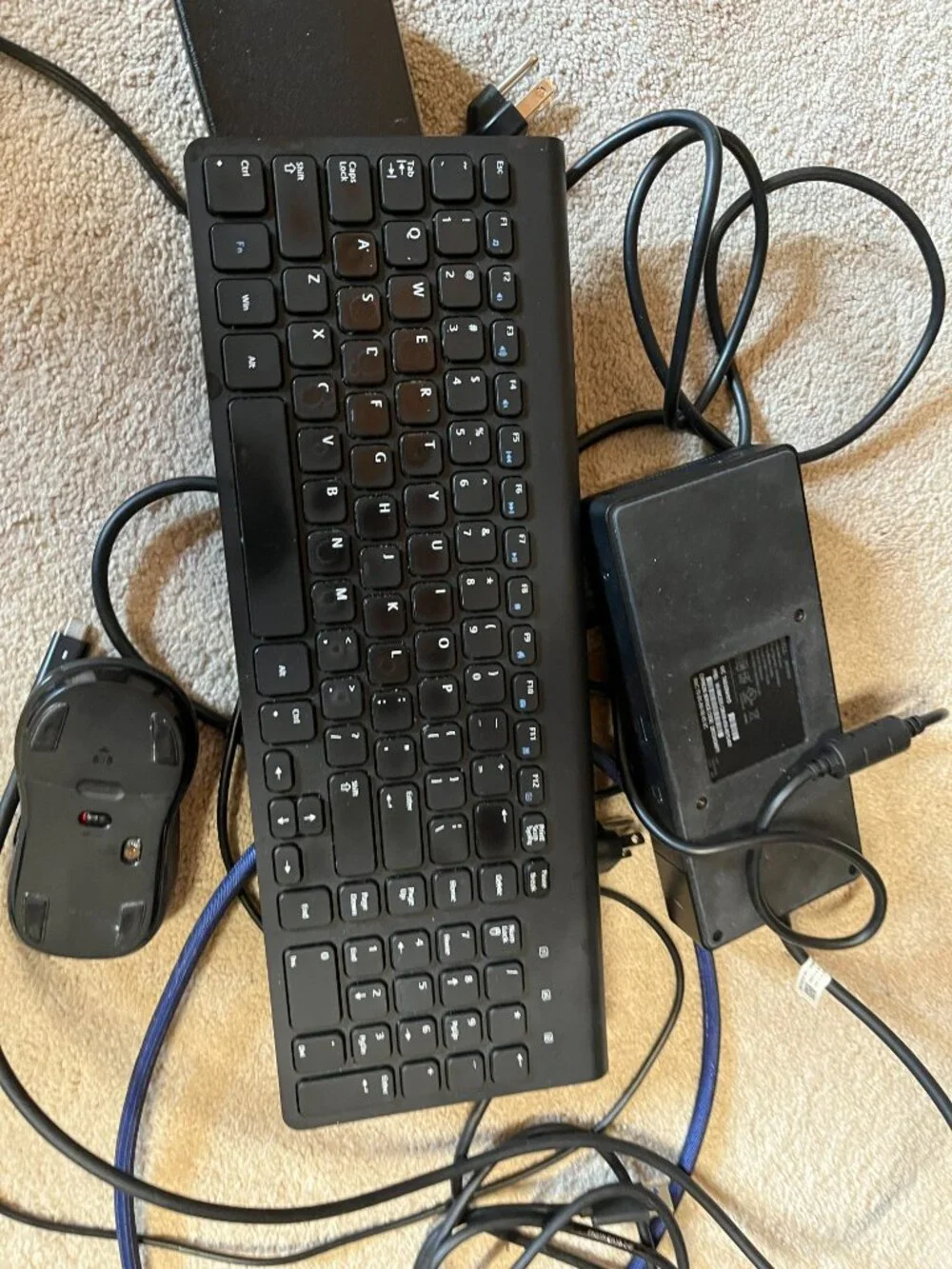 Dell Docking System, Wireless Key and Mouse, Power Cords (Great Bundl1)